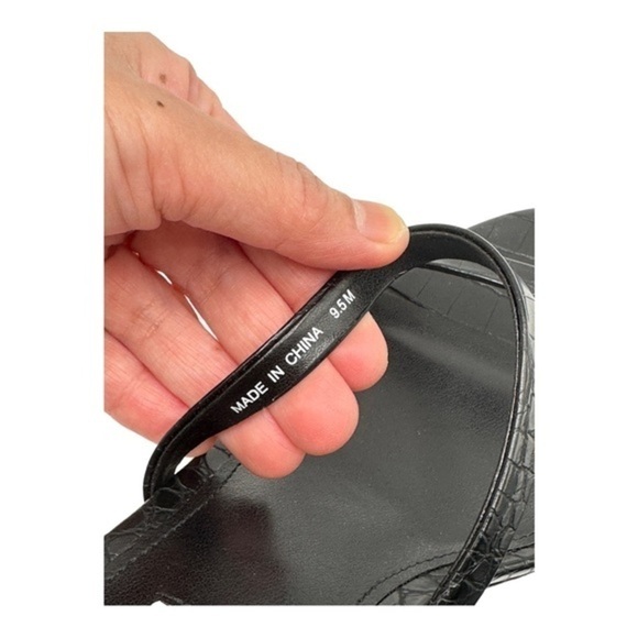 Steve Madden Issy Black Croc Block Heel Slide Sandals NIB - Picture 5 of 9